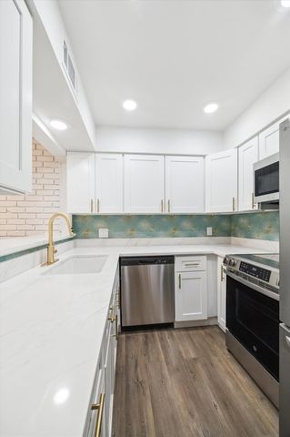 903 Wax Myrtle Lane, Houston, TX 77079