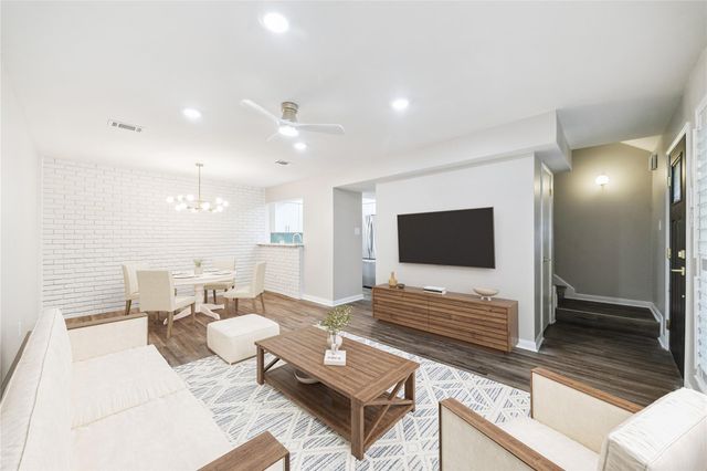 903 Wax Myrtle Lane, Houston, TX 77079