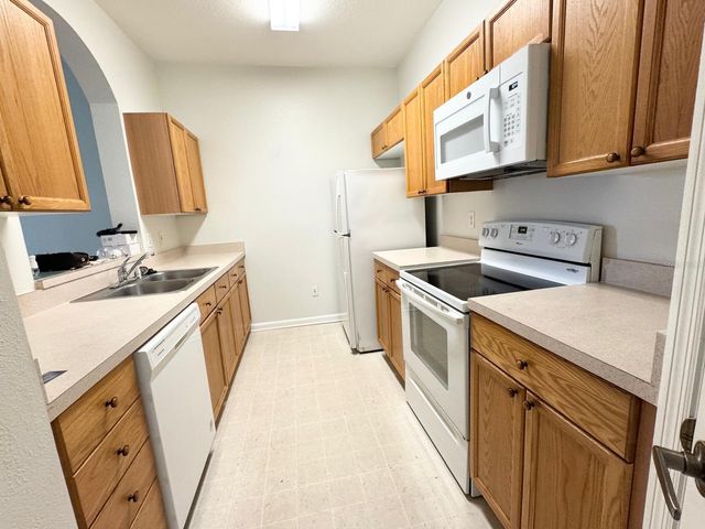 8101 COCONUT PALM WAY 205, Kissimmee, FL 34747