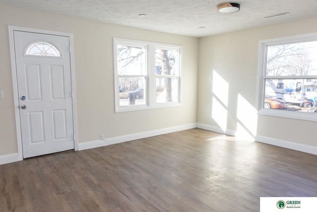 317 E 16th Street, York, NE 68467