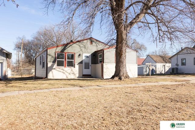 317 E 16th Street, York, NE 68467