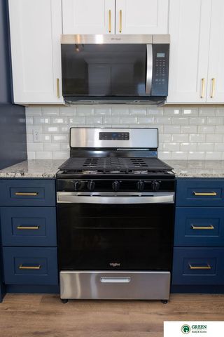 317 E 16th Street, York, NE 68467