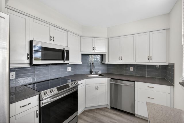 136 Lakeshore Drive 511, North Palm Beach, FL 33408