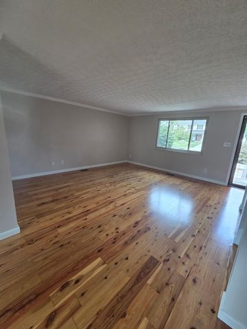 5225 Wolf Run, Columbus, OH 43230