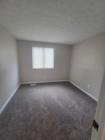 5225 Wolf Run, Columbus, OH 43230