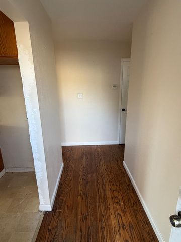 1406 64th Ave, Sacramento, CA 95822