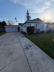 1406 64th Ave, Sacramento, CA 95822