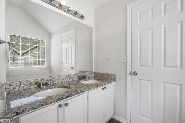 510 Saint James Court, Lawrenceville, GA 30044
