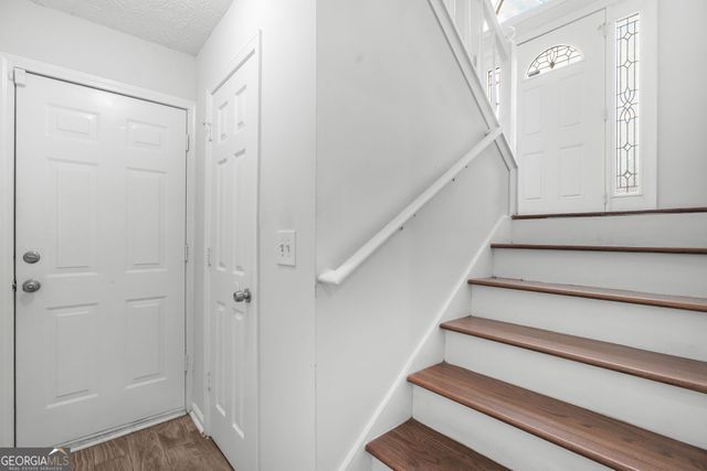 510 Saint James Court, Lawrenceville, GA 30044