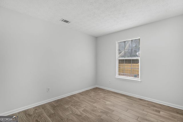 510 Saint James Court, Lawrenceville, GA 30044