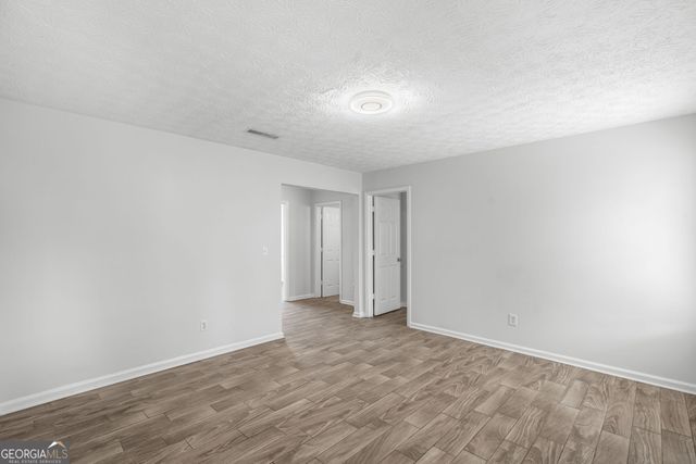 510 Saint James Court, Lawrenceville, GA 30044
