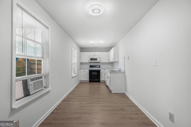 510 Saint James Court, Lawrenceville, GA 30044