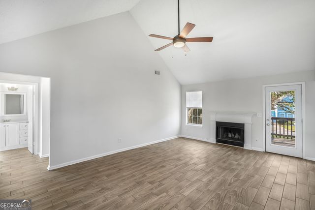 510 Saint James Court, Lawrenceville, GA 30044