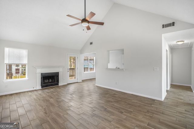 510 Saint James Court, Lawrenceville, GA 30044