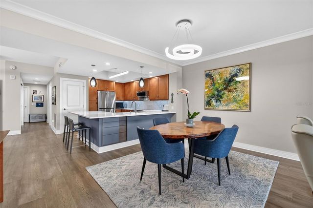 1325 SNELL ISLE BOULEVARD NE 302, St Petersburg, FL 33704