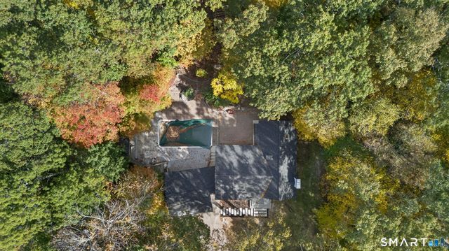 13 Willow Lane, East Lyme, CT 06333