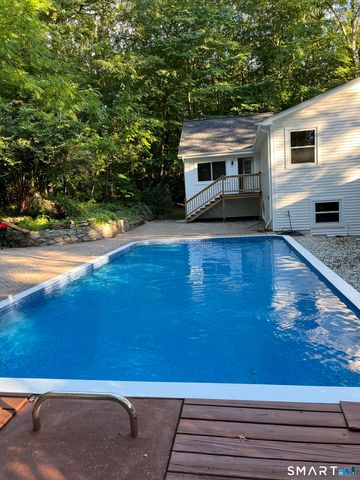 13 Willow Lane, East Lyme, CT 06333