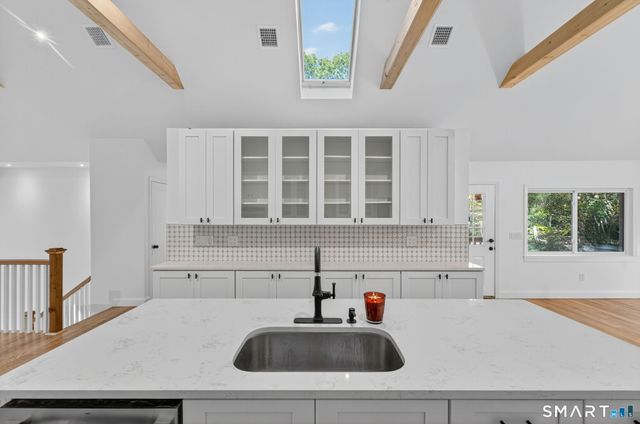 13 Willow Lane, East Lyme, CT 06333