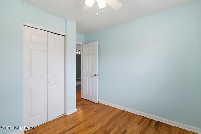 9110 Farnham Dr, Louisville, KY 40242