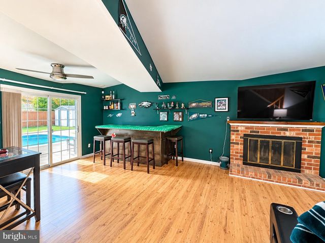 8600 CATHEDRAL CIR, Philadelphia, PA 19128