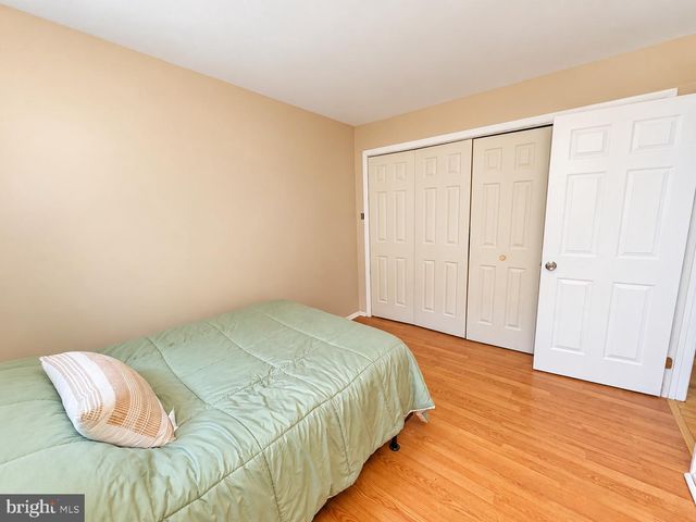 8600 CATHEDRAL CIR, Philadelphia, PA 19128