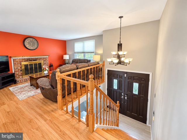 8600 CATHEDRAL CIR, Philadelphia, PA 19128