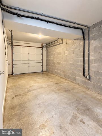 8600 CATHEDRAL CIR, Philadelphia, PA 19128