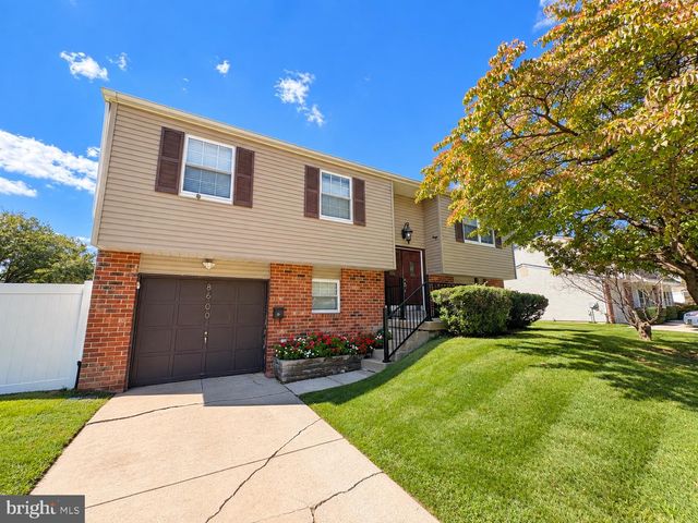 8600 CATHEDRAL CIR, Philadelphia, PA 19128