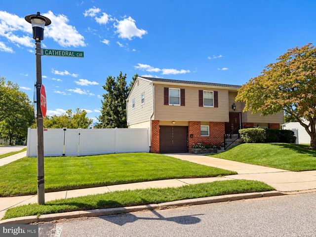 8600 CATHEDRAL CIR, Philadelphia, PA 19128