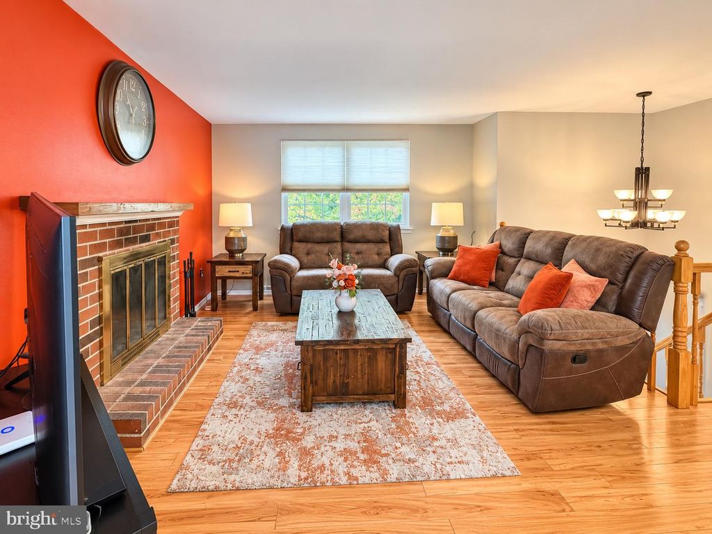 8600 CATHEDRAL CIR, Philadelphia, PA 19128 — photo 5
