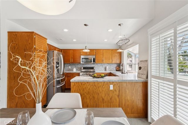 26107 Mcbean, Valencia, CA 91355