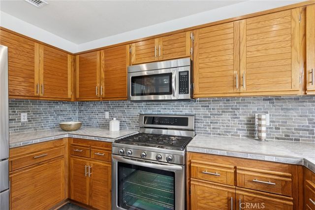 26107 Mcbean, Valencia, CA 91355