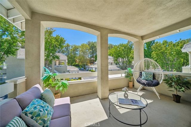 26107 Mcbean, Valencia, CA 91355