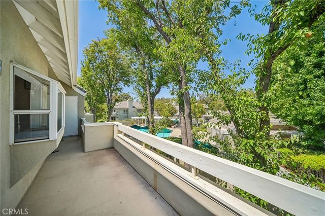 26107 Mcbean, Valencia, CA 91355