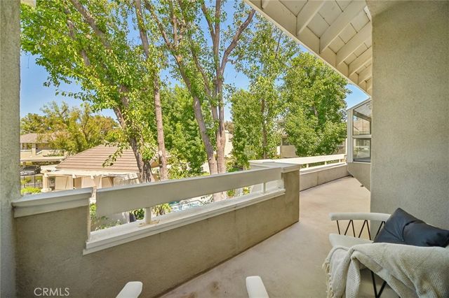 26107 Mcbean, Valencia, CA 91355