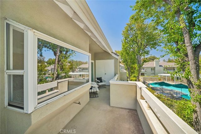 26107 Mcbean, Valencia, CA 91355