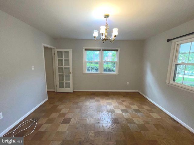 6933 TYNDALE ST, Mclean, VA 22101