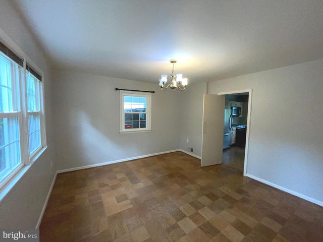 6933 TYNDALE ST, Mclean, VA 22101