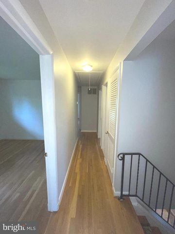 6933 TYNDALE ST, Mclean, VA 22101
