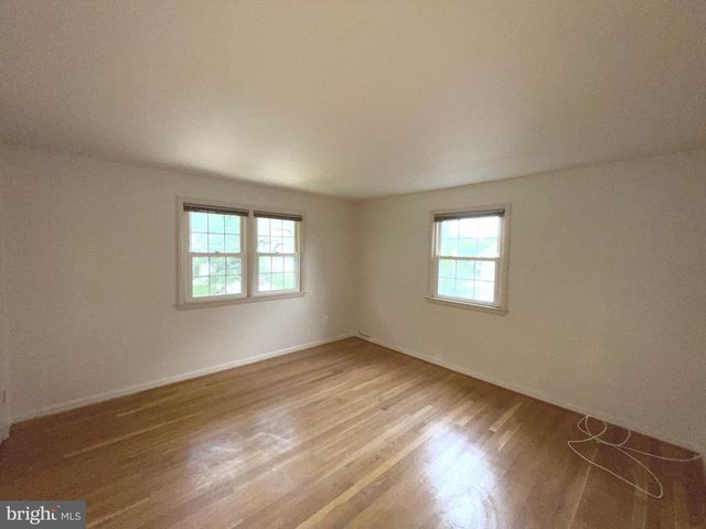 6933 TYNDALE ST, Mclean, VA 22101
