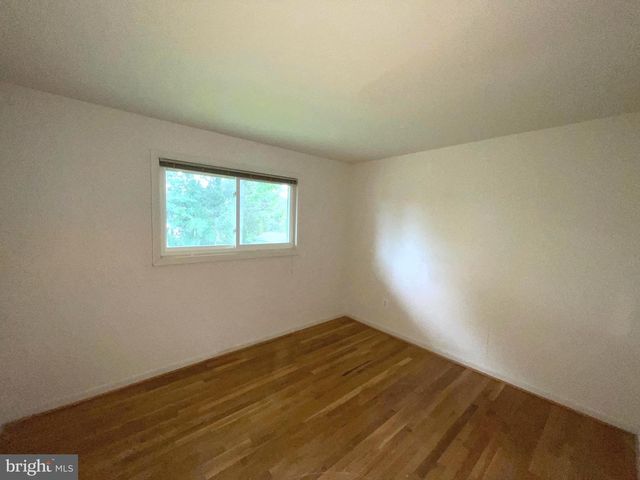 6933 TYNDALE ST, Mclean, VA 22101