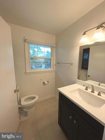 6933 TYNDALE ST, Mclean, VA 22101