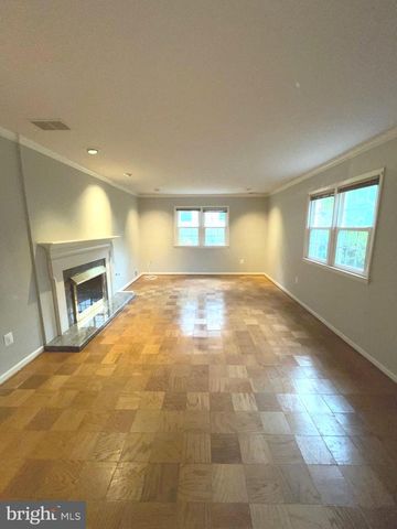 6933 TYNDALE ST, Mclean, VA 22101