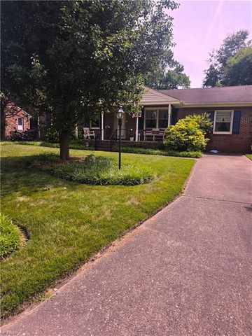 4020 Forresthills DR, Portsmouth, VA 23703