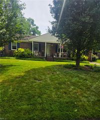 4020 Forresthills DR, Portsmouth, VA 23703