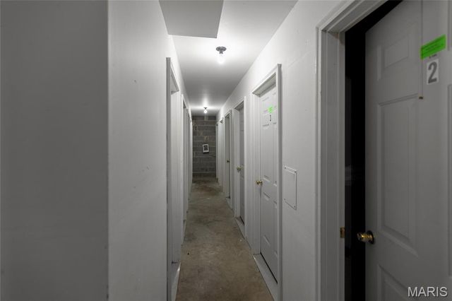 1943 Greenpoint Drive 302, Kirkwood, MO 63122