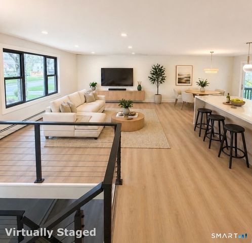 77 School House Road, Wallingford, CT 06492