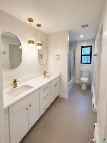 77 School House Road, Wallingford, CT 06492