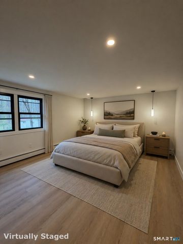 77 School House Road, Wallingford, CT 06492