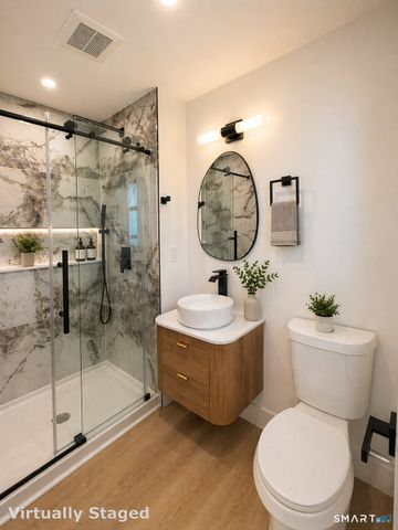 77 School House Road, Wallingford, CT 06492